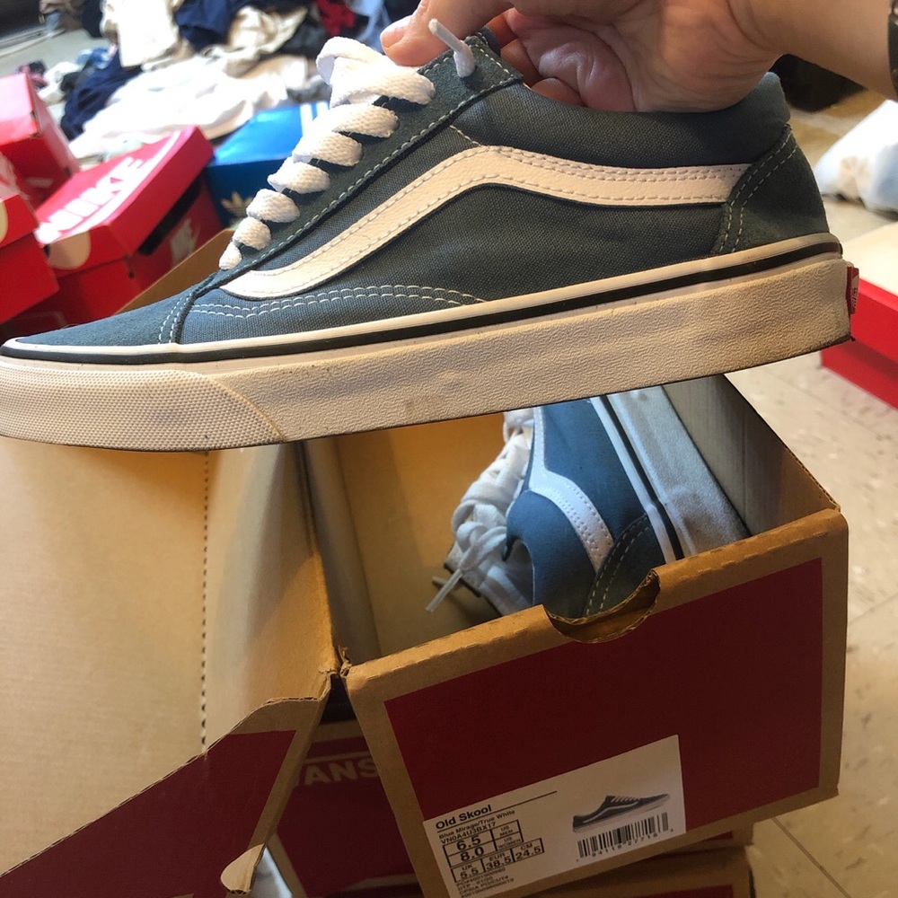 Vans shoes - Picture 3 of 3
